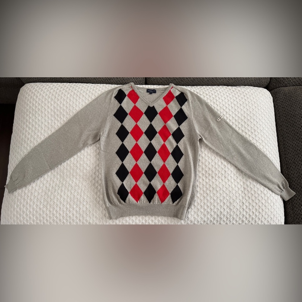 Burberry Golf Long Sleeve V-Neck Argyle Sweater Grey Red Black Merino Wool Small - Picture 2 of 16